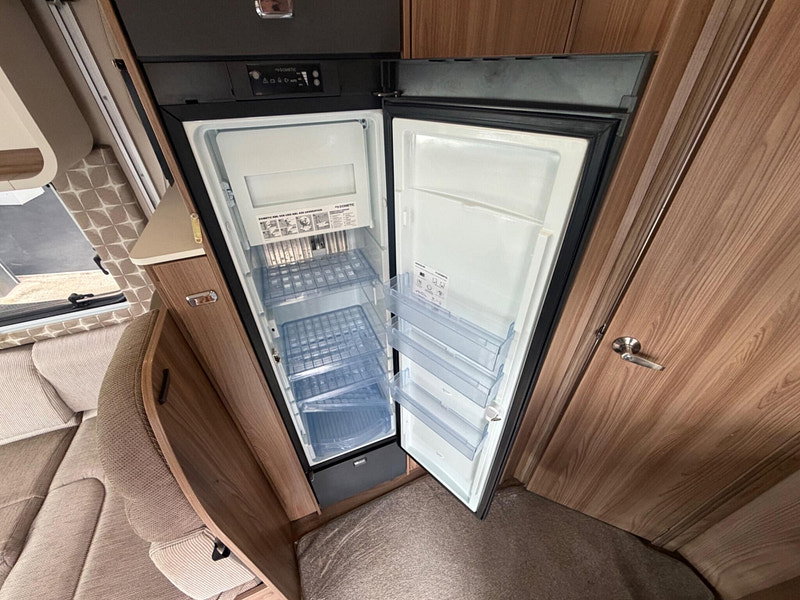 Swift Champagne 604