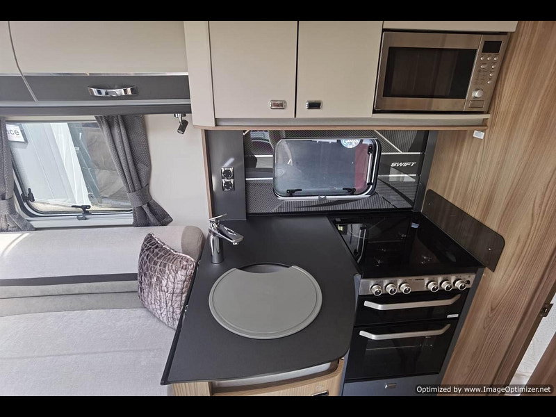 Swift Kobtiki sport 574