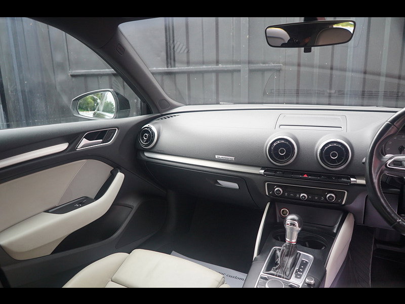 Audi S3 2.0 TFSI Sportback 5dr Petrol S Tronic quattro Euro 6 (s/s) (300 ps)