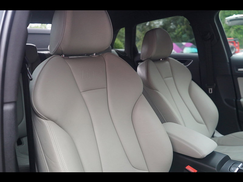 Audi S3 2.0 TFSI Sportback 5dr Petrol S Tronic quattro Euro 6 (s/s) (300 ps)
