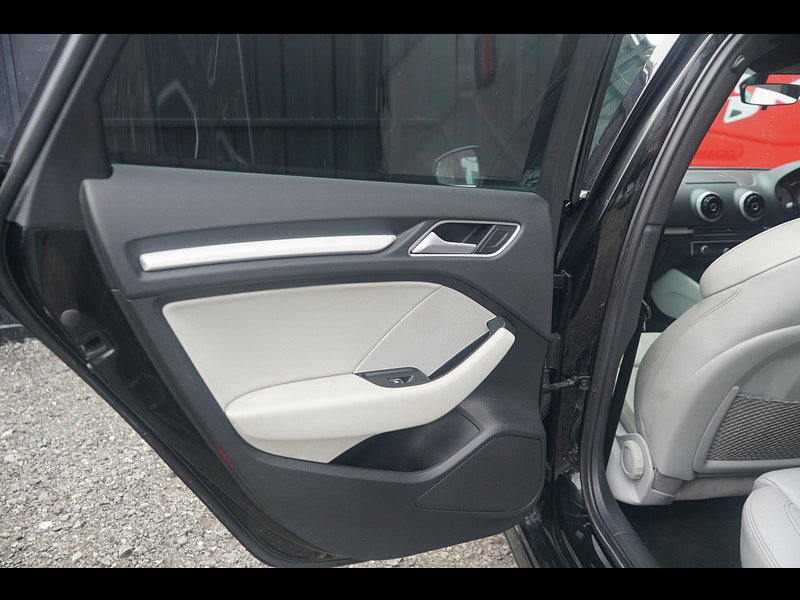 Audi S3 2.0 TFSI Sportback 5dr Petrol S Tronic quattro Euro 6 (s/s) (300 ps)