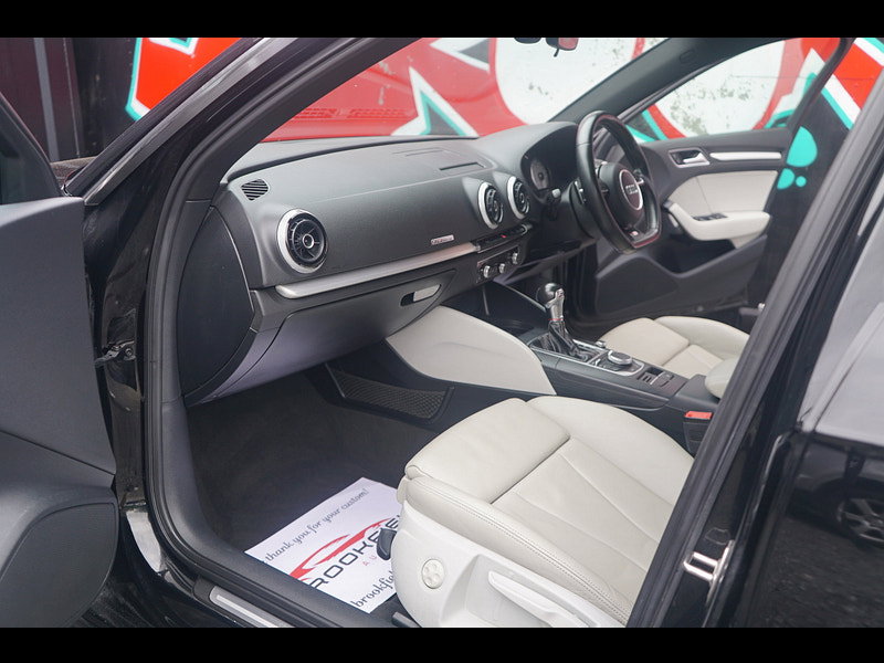 Audi S3 2.0 TFSI Sportback 5dr Petrol S Tronic quattro Euro 6 (s/s) (300 ps)