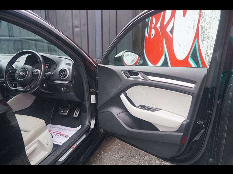 Audi S3 2.0 TFSI Sportback 5dr Petrol S Tronic quattro Euro 6 (s/s) (300 ps)