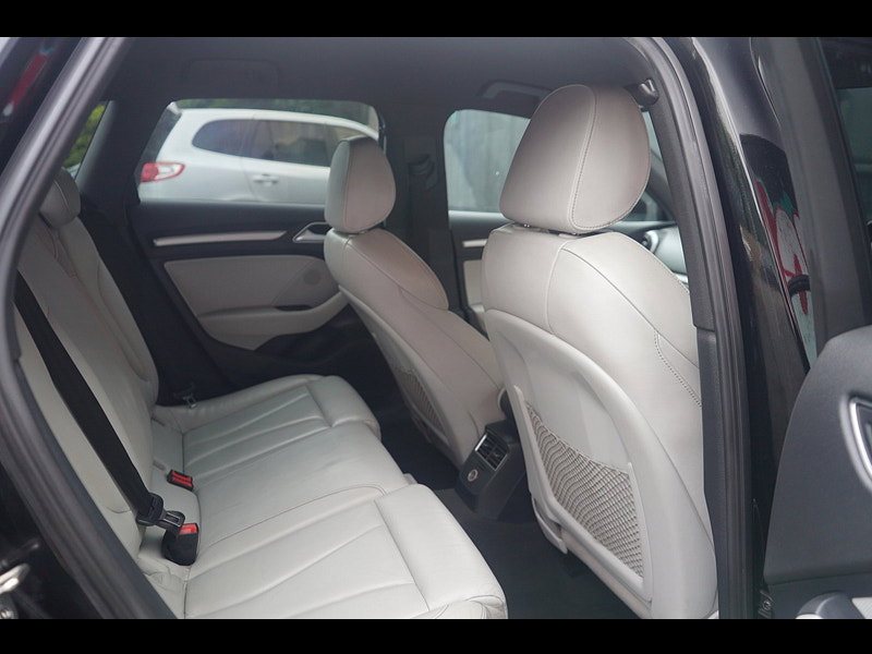 Audi S3 2.0 TFSI Sportback 5dr Petrol S Tronic quattro Euro 6 (s/s) (300 ps)