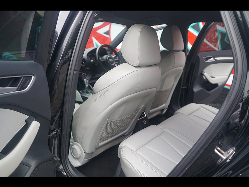 Audi S3 2.0 TFSI Sportback 5dr Petrol S Tronic quattro Euro 6 (s/s) (300 ps)