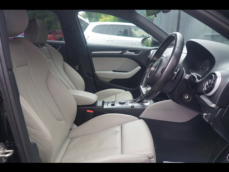 Audi S3 2.0 TFSI Sportback 5dr Petrol S Tronic quattro Euro 6 (s/s) (300 ps)