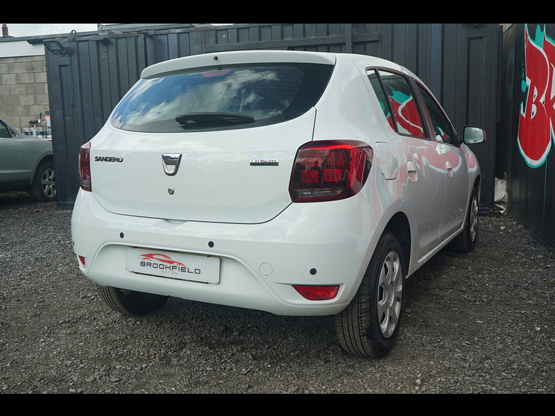 Dacia Sandero 0.9 TCe Laureate Hatchback 5dr Petrol Manual Euro 6 (s/s) (90 ps)