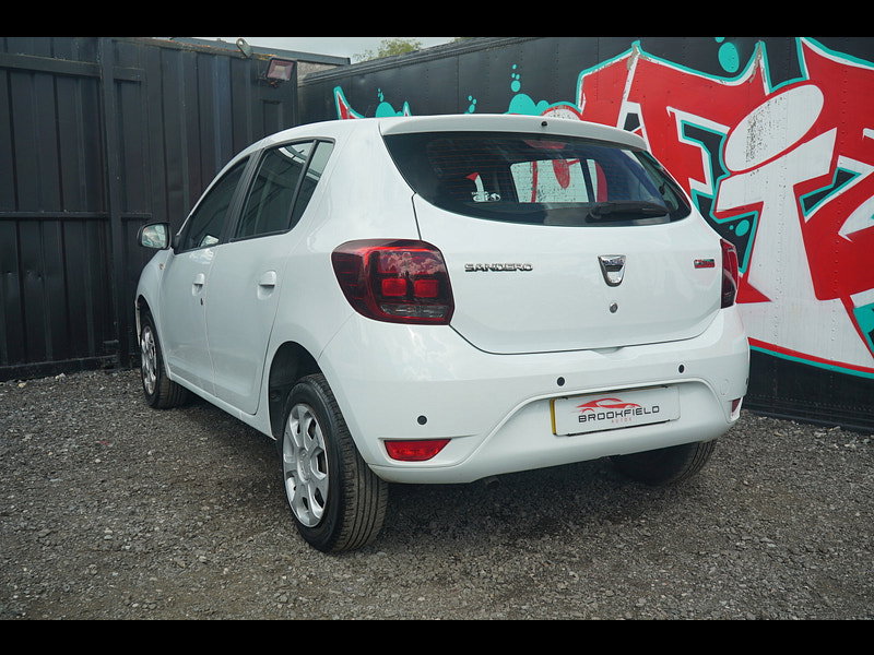 Dacia Sandero 0.9 TCe Laureate Hatchback 5dr Petrol Manual Euro 6 (s/s) (90 ps)