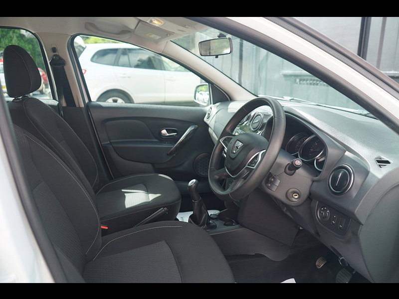 Dacia Sandero 0.9 TCe Laureate Hatchback 5dr Petrol Manual Euro 6 (s/s) (90 ps)