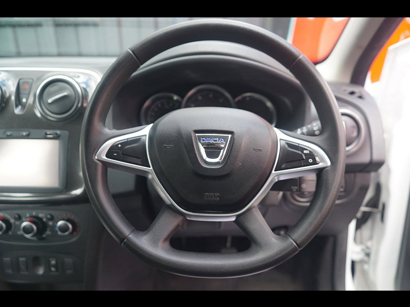 Dacia Sandero 0.9 TCe Laureate Hatchback 5dr Petrol Manual Euro 6 (s/s) (90 ps)