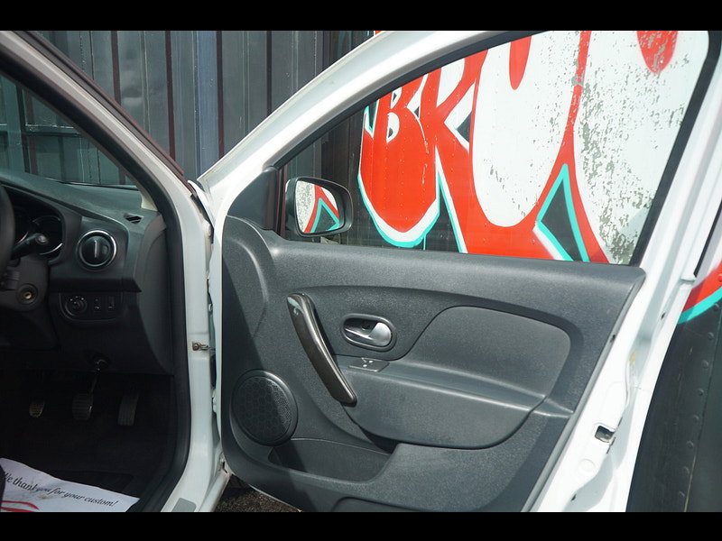 Dacia Sandero 0.9 TCe Laureate Hatchback 5dr Petrol Manual Euro 6 (s/s) (90 ps)