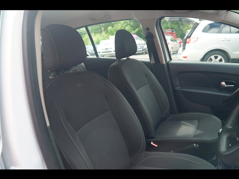 Dacia Sandero 0.9 TCe Laureate Hatchback 5dr Petrol Manual Euro 6 (s/s) (90 ps)