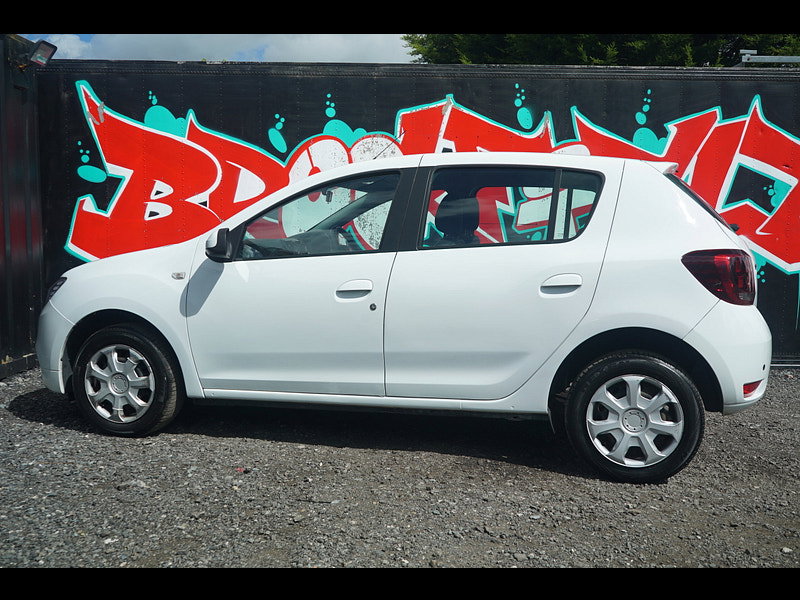 Dacia Sandero 0.9 TCe Laureate Hatchback 5dr Petrol Manual Euro 6 (s/s) (90 ps)
