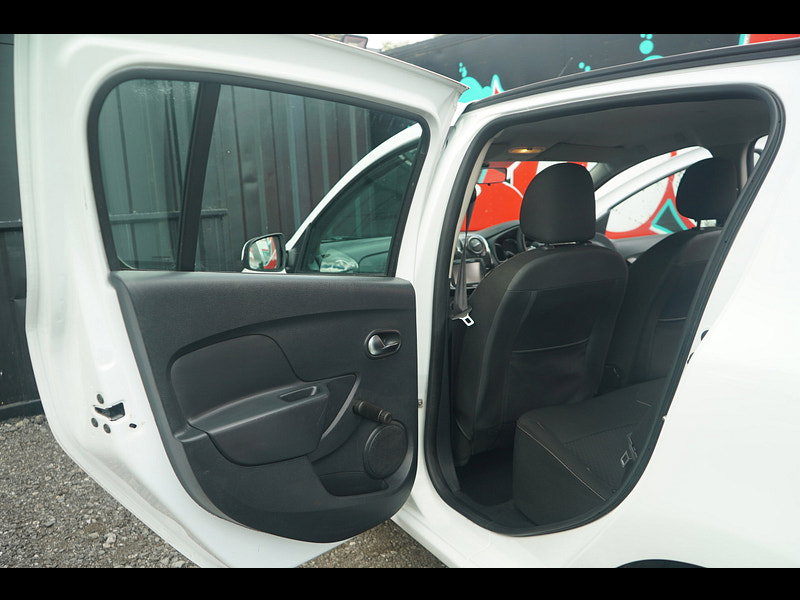 Dacia Sandero 0.9 TCe Laureate Hatchback 5dr Petrol Manual Euro 6 (s/s) (90 ps)
