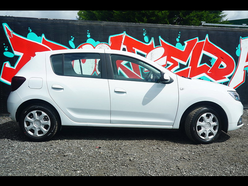 Dacia Sandero 0.9 TCe Laureate Hatchback 5dr Petrol Manual Euro 6 (s/s) (90 ps)