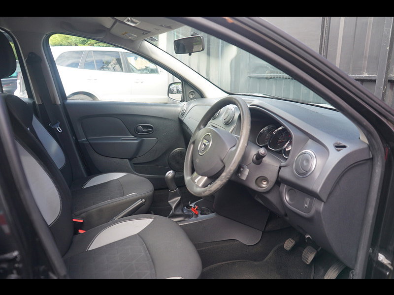 Dacia Sandero Stepway 0.9 TCe Ambiance Hatchback 5dr Petrol Manual Euro 5 (90 ps)