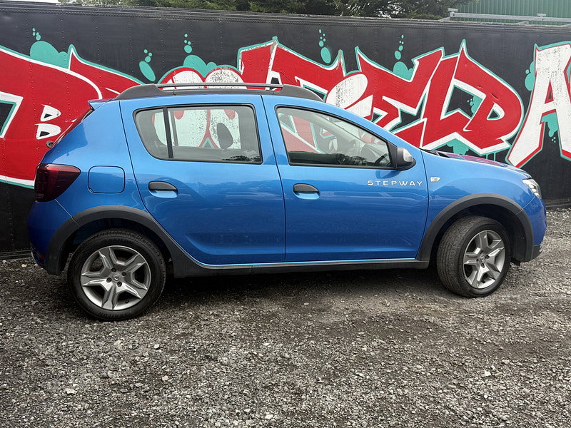 Dacia Sandero Stepway 0.9 TCe Ambiance Hatchback 5dr Petrol Manual Euro 6 (s/s) (90 ps)