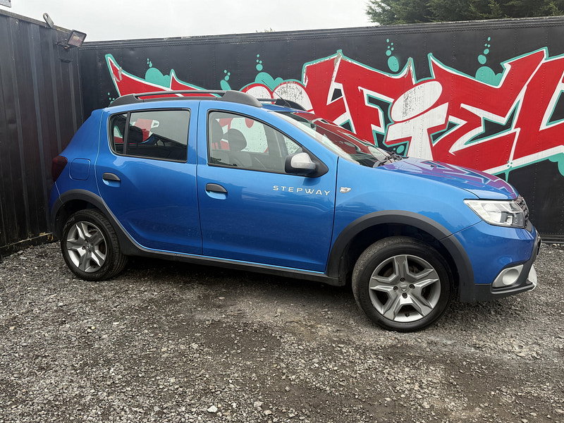 Dacia Sandero Stepway 0.9 TCe Ambiance Hatchback 5dr Petrol Manual Euro 6 (s/s) (90 ps)