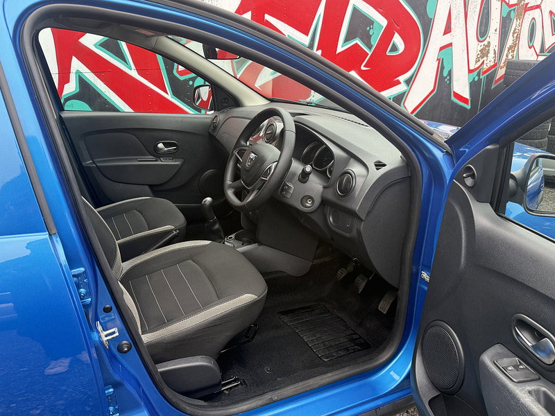 Dacia Sandero Stepway 0.9 TCe Ambiance Hatchback 5dr Petrol Manual Euro 6 (s/s) (90 ps)