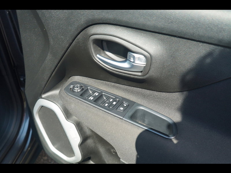 Jeep Renegade 1.6 MultiJetII Longitude SUV 5dr Diesel Manual Euro 6 (s/s) (120 ps)