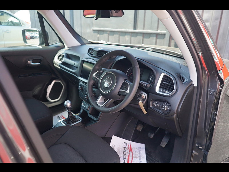Jeep Renegade 1.6 MultiJetII Longitude SUV 5dr Diesel Manual Euro 6 (s/s) (120 ps)