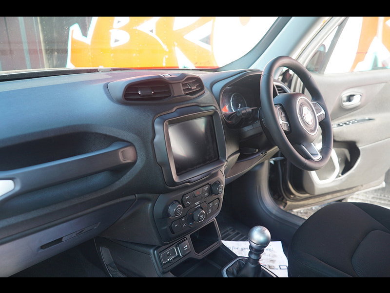 Jeep Renegade 1.6 MultiJetII Longitude SUV 5dr Diesel Manual Euro 6 (s/s) (120 ps)