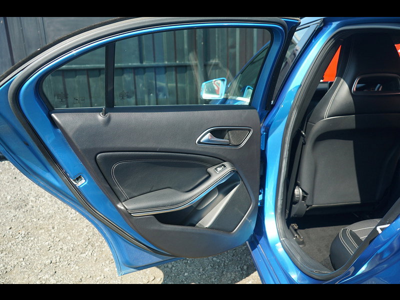 Mercedes-Benz A Class 1.5 A180 CDI Sport Hatchback 5dr Diesel 7G-DCT Euro 5 (s/s) (109 ps)