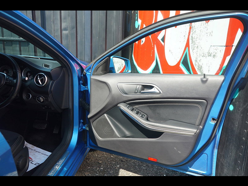Mercedes-Benz A Class 1.5 A180 CDI Sport Hatchback 5dr Diesel 7G-DCT Euro 5 (s/s) (109 ps)