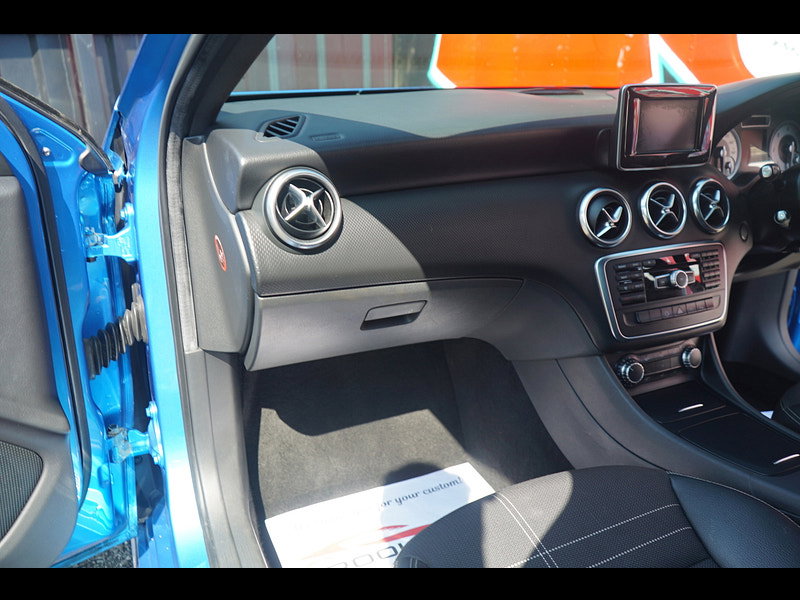 Mercedes-Benz A Class 1.5 A180 CDI Sport Hatchback 5dr Diesel 7G-DCT Euro 5 (s/s) (109 ps)