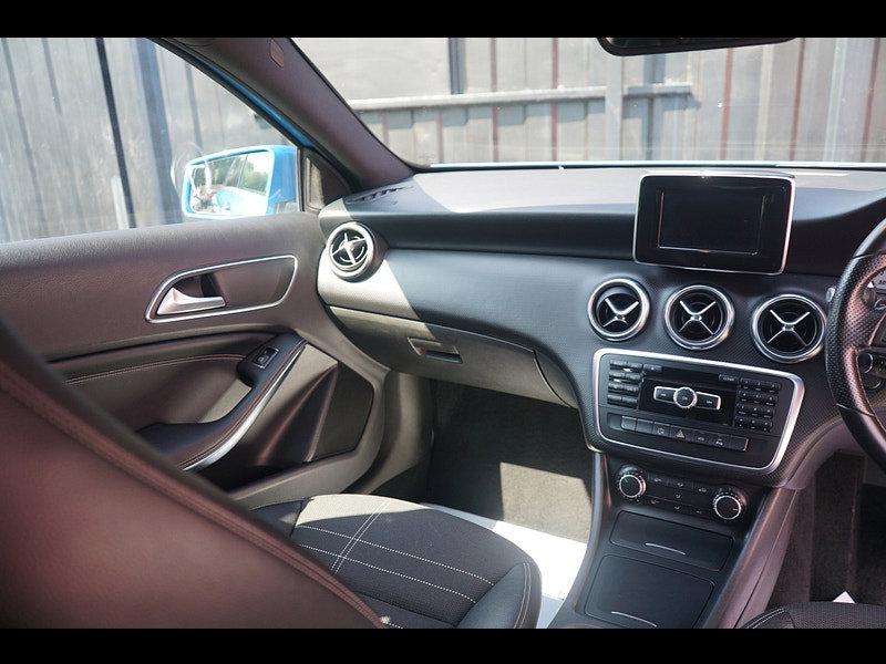 Mercedes-Benz A Class 1.5 A180 CDI Sport Hatchback 5dr Diesel 7G-DCT Euro 5 (s/s) (109 ps)