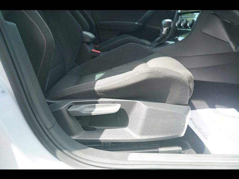 Volkswagen Golf 2.0 TSI BlueMotion Tech R Hatchback 5dr Petrol DSG 4Motion Euro 6 (s/s) (310 ps)