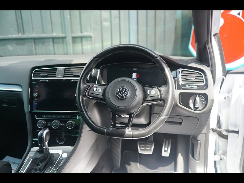 Volkswagen Golf 2.0 TSI BlueMotion Tech R Hatchback 5dr Petrol DSG 4Motion Euro 6 (s/s) (310 ps)