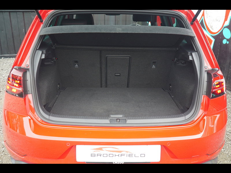 Volkswagen Golf 2.0 TSI GPF GTI Performance Hatchback 5dr Petrol DSG Euro 6 (s/s) (245 ps)