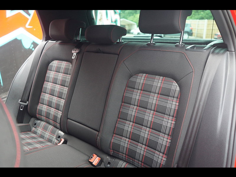 Volkswagen Golf 2.0 TSI GPF GTI Performance Hatchback 5dr Petrol DSG Euro 6 (s/s) (245 ps)
