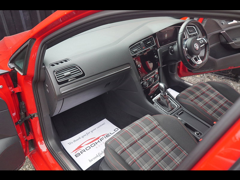 Volkswagen Golf 2.0 TSI GPF GTI Performance Hatchback 5dr Petrol DSG Euro 6 (s/s) (245 ps)