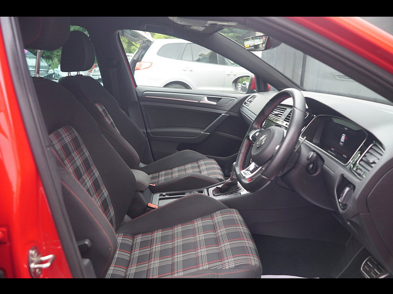 Volkswagen Golf 2.0 TSI GPF GTI Performance Hatchback 5dr Petrol DSG Euro 6 (s/s) (245 ps)