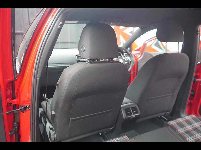 Volkswagen Golf 2.0 TSI GPF GTI Performance Hatchback 5dr Petrol DSG Euro 6 (s/s) (245 ps)