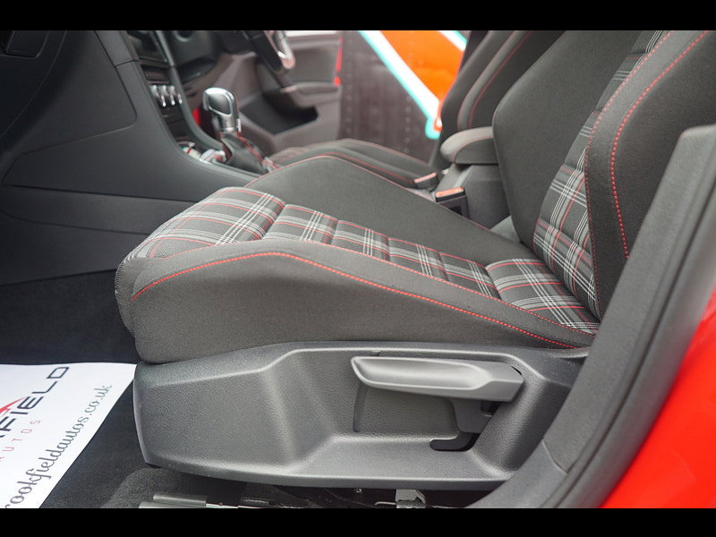 Volkswagen Golf 2.0 TSI GPF GTI Performance Hatchback 5dr Petrol DSG Euro 6 (s/s) (245 ps)