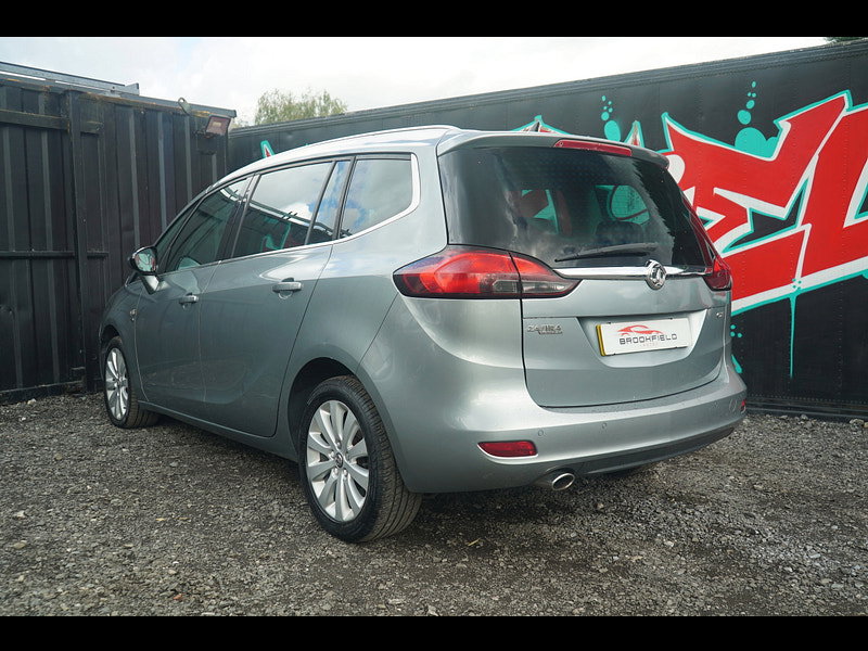 Vauxhall Zafira Tourer 2.0 CDTi SE MPV 5dr Diesel Auto Euro 5 (165 ps)