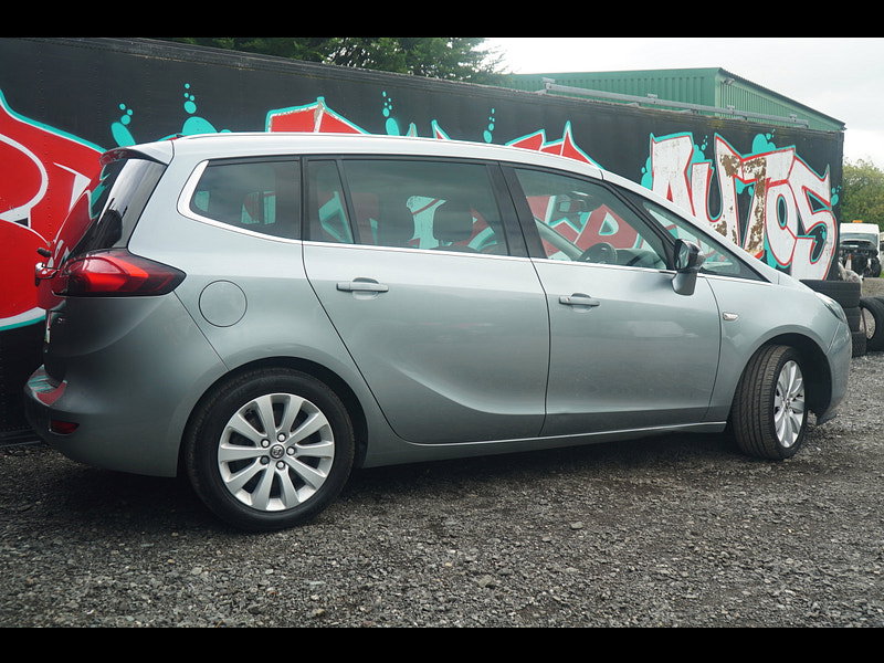 Vauxhall Zafira Tourer 2.0 CDTi SE MPV 5dr Diesel Auto Euro 5 (165 ps)