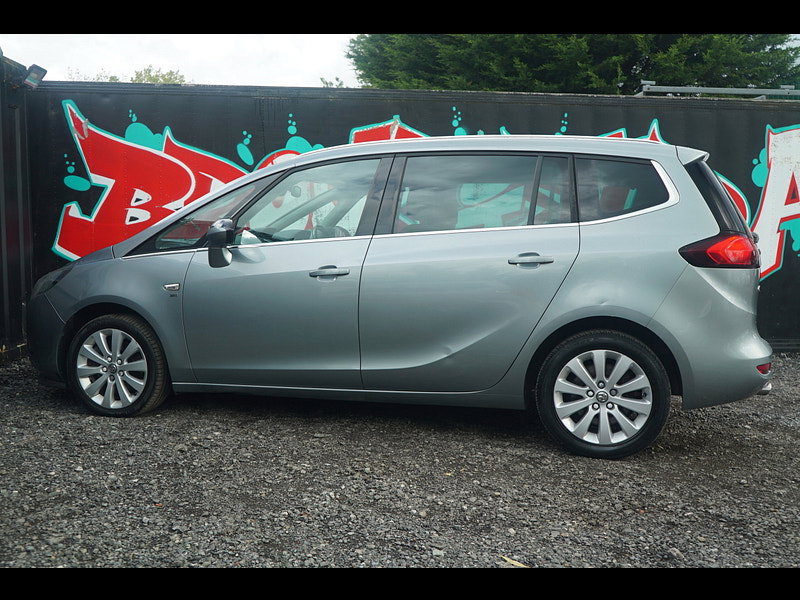 Vauxhall Zafira Tourer 2.0 CDTi SE MPV 5dr Diesel Auto Euro 5 (165 ps)