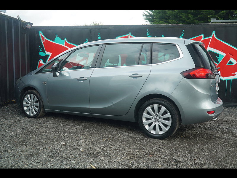 Vauxhall Zafira Tourer 2.0 CDTi SE MPV 5dr Diesel Auto Euro 5 (165 ps)