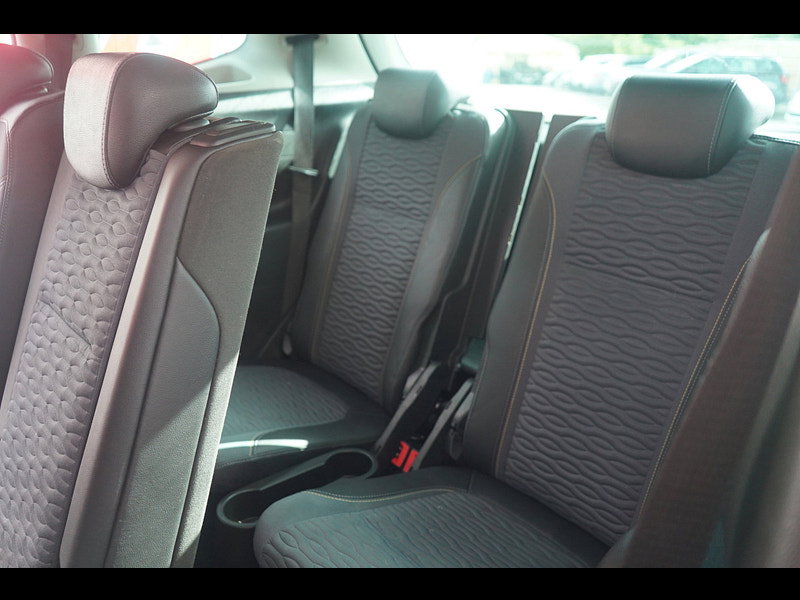 Vauxhall Zafira Tourer 2.0 CDTi SE MPV 5dr Diesel Auto Euro 5 (165 ps)