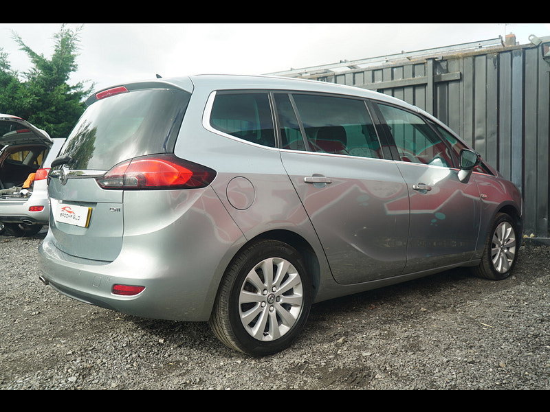 Vauxhall Zafira Tourer 2.0 CDTi SE MPV 5dr Diesel Auto Euro 5 (165 ps)