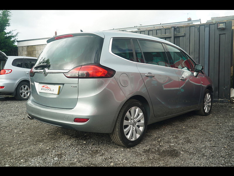 Vauxhall Zafira Tourer 2.0 CDTi SE MPV 5dr Diesel Auto Euro 5 (165 ps)