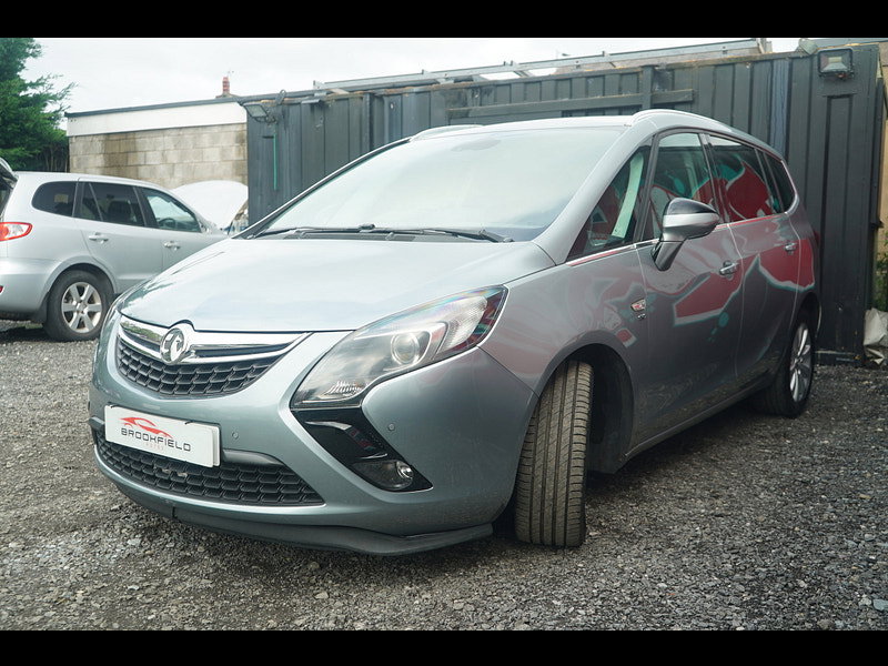 Vauxhall Zafira Tourer 2.0 CDTi SE MPV 5dr Diesel Auto Euro 5 (165 ps)