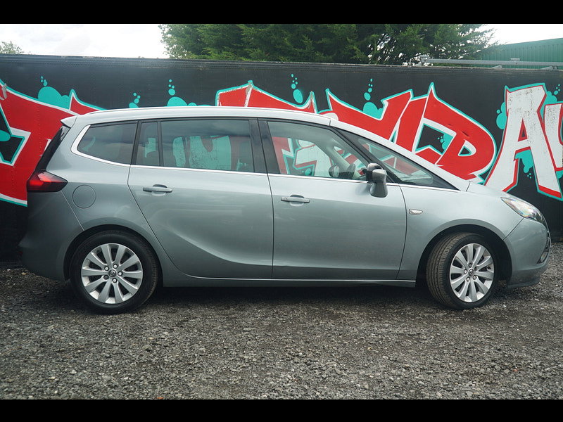 Vauxhall Zafira Tourer 2.0 CDTi SE MPV 5dr Diesel Auto Euro 5 (165 ps)