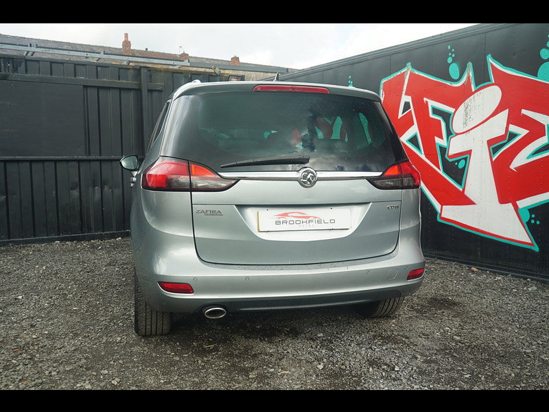 Vauxhall Zafira Tourer 2.0 CDTi SE MPV 5dr Diesel Auto Euro 5 (165 ps)