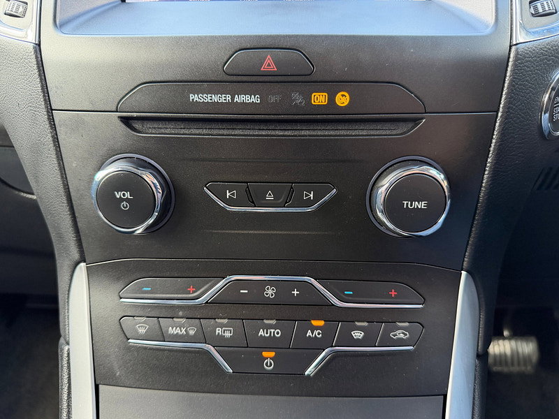 Ford Galaxy TITANIUM