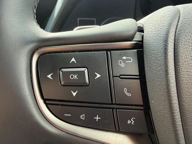 Lexus Ux 300E TAKUMI